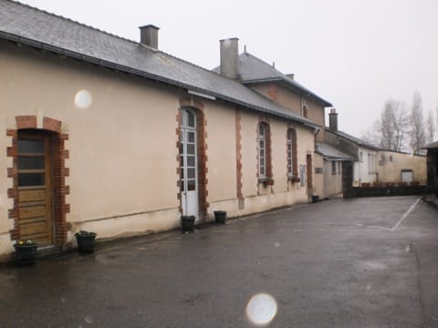 Peintre Pouillé-les-Côteaux
